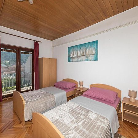 Gorgeous Apartment In Marina With Wifi Kültér fotó